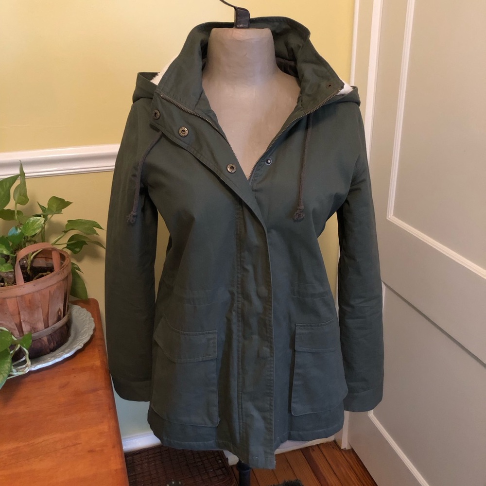 Love Tree Army Olive Green Utility Jacket with sherpa lined hood Size S
